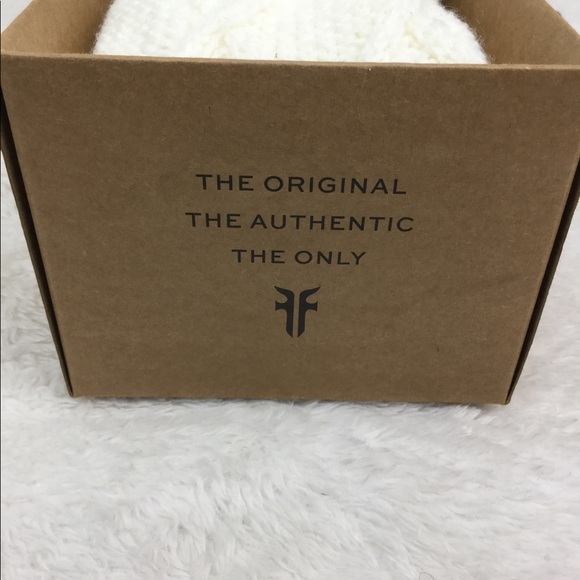 FRYE WINTER BOOTIE WOMEN HOME SOCK WITH GRIPPER - Picture 3 of 4